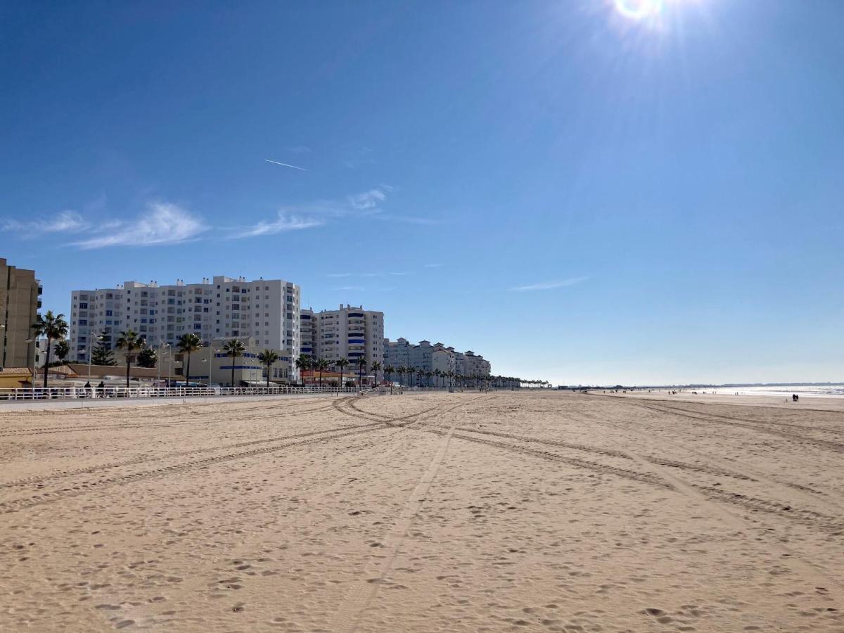 Апартаменты Atico Valdelagrana Playa - Aire Acondicionado Y Piscina Эль-Пуэрто-де-Санта-Мария Экстерьер фото