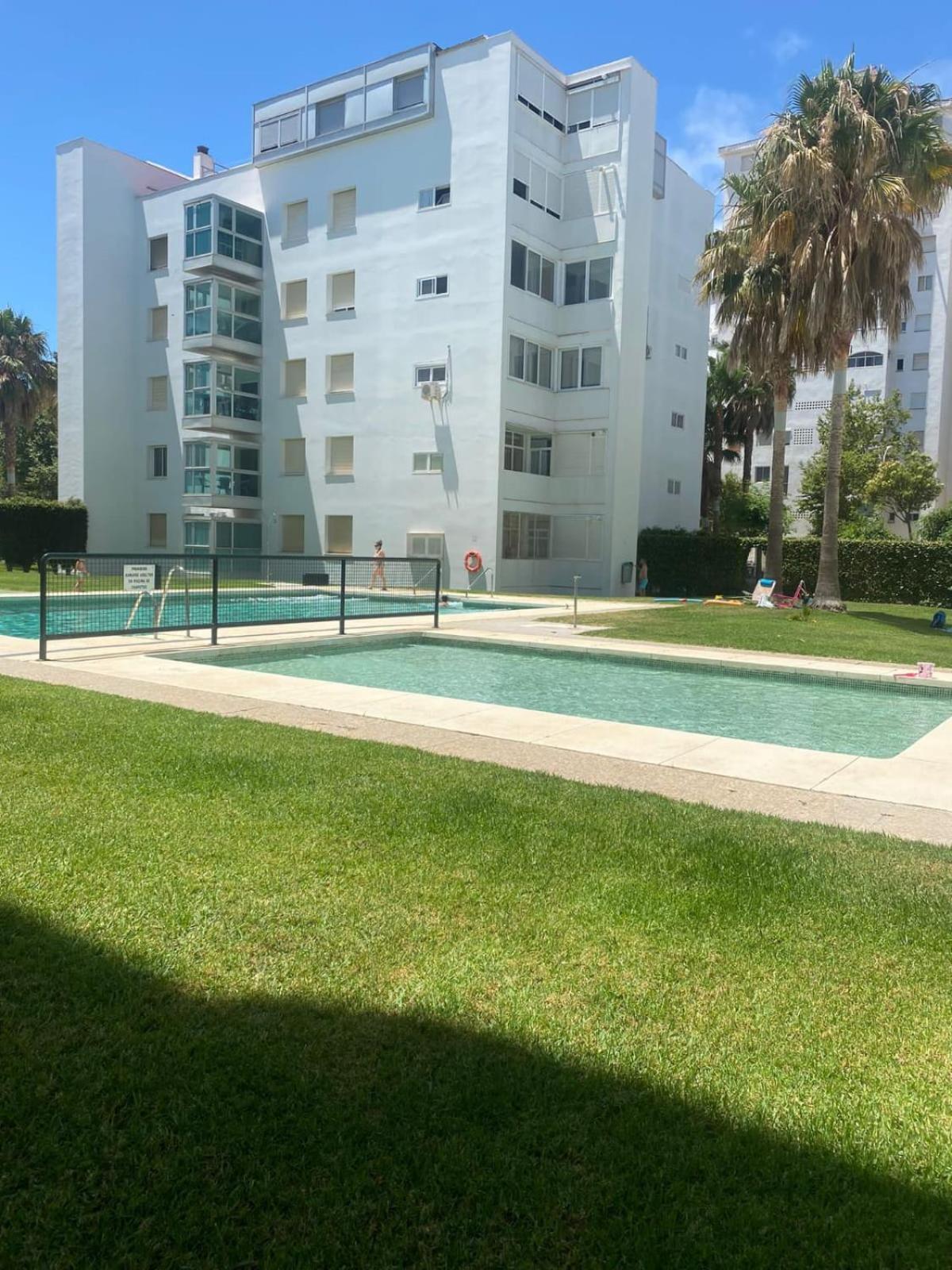 Апартаменты Atico Valdelagrana Playa - Aire Acondicionado Y Piscina Эль-Пуэрто-де-Санта-Мария Экстерьер фото